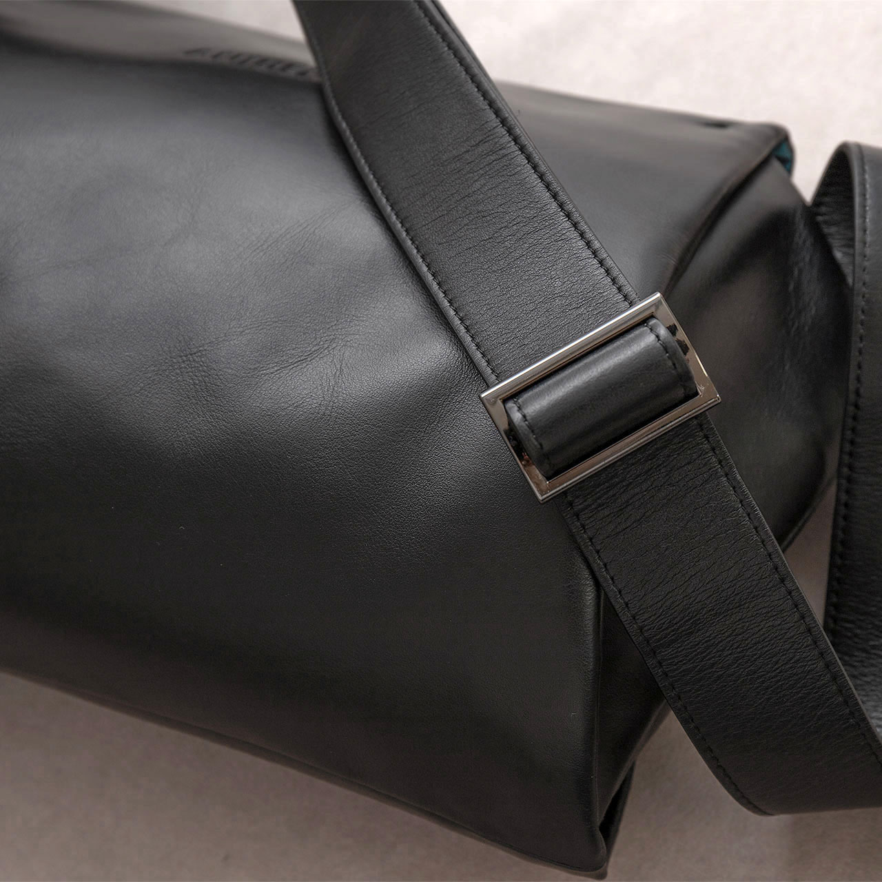 anjoerメッセンジャーバッグ