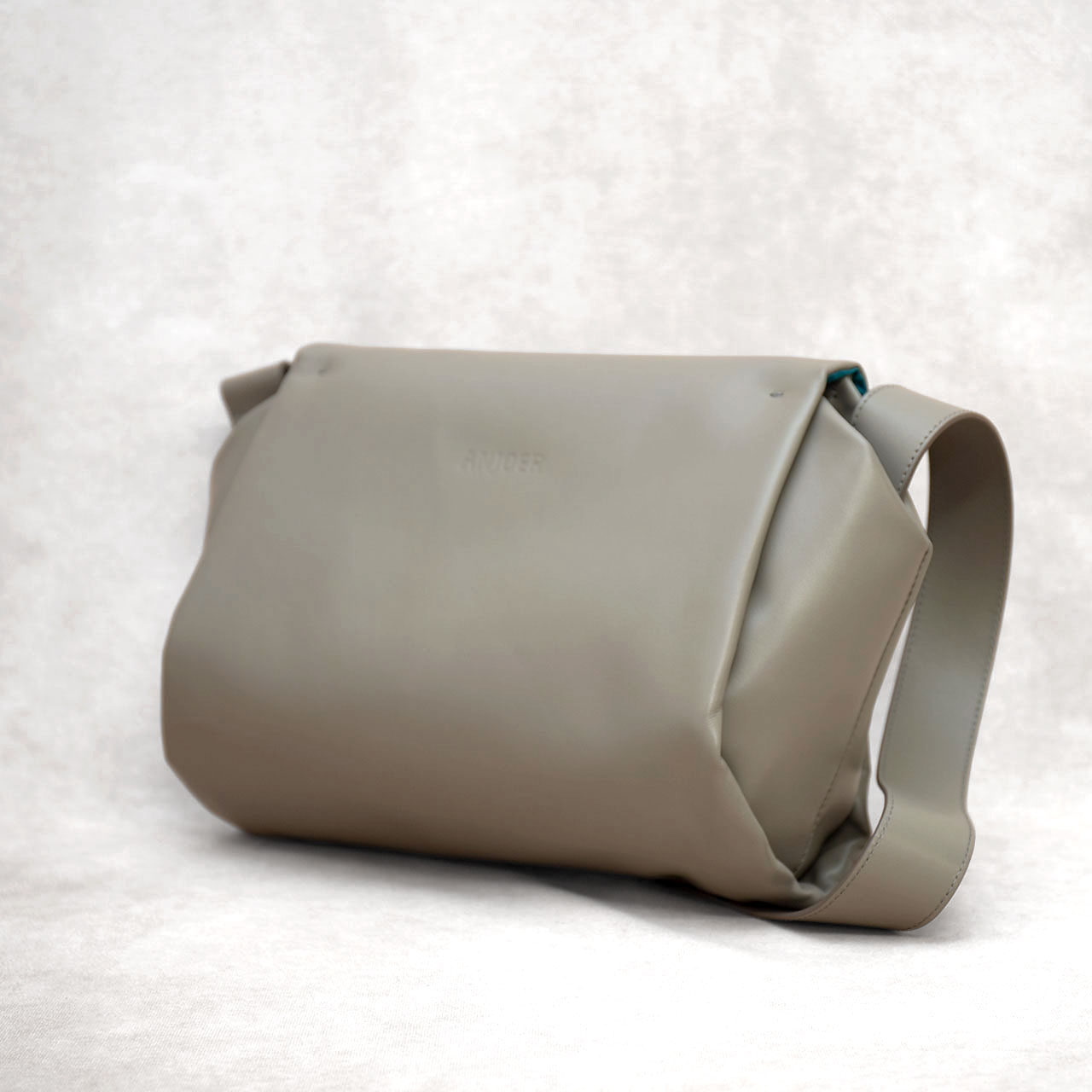 anjoerメッセンジャー