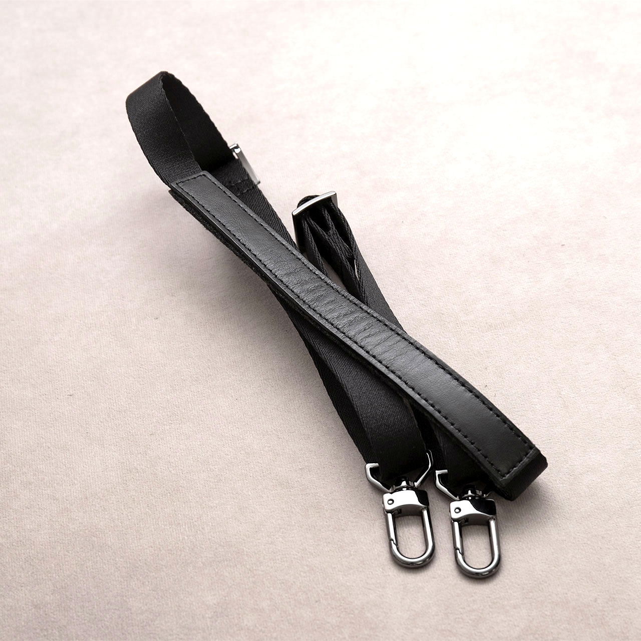 anjoerサコッシュ