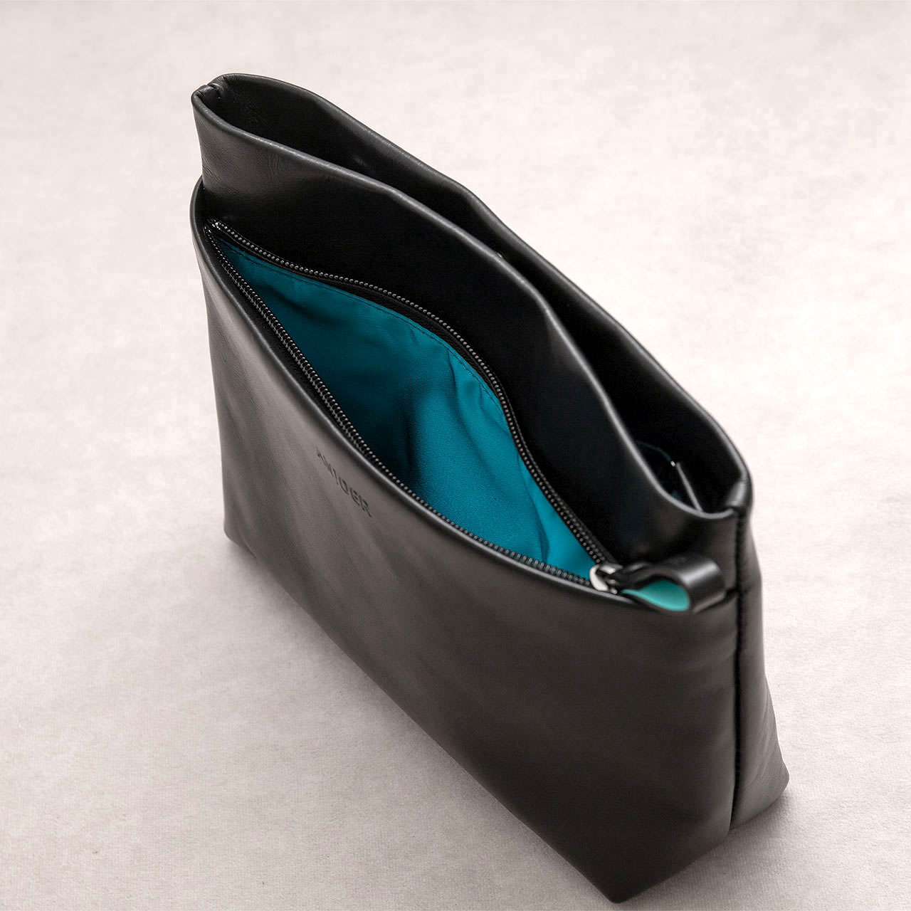 anjoerサコッシュ