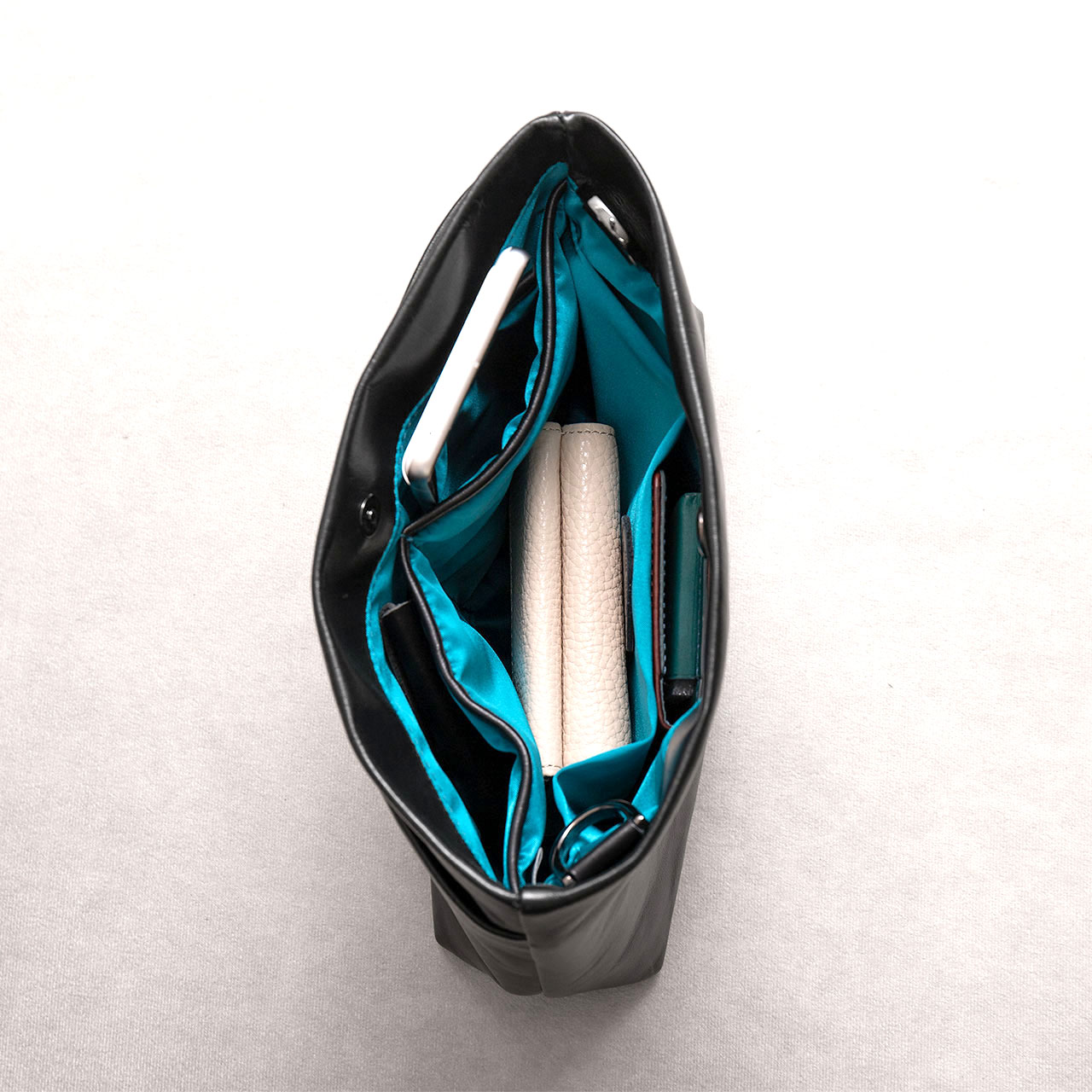 anjoerサコッシュ